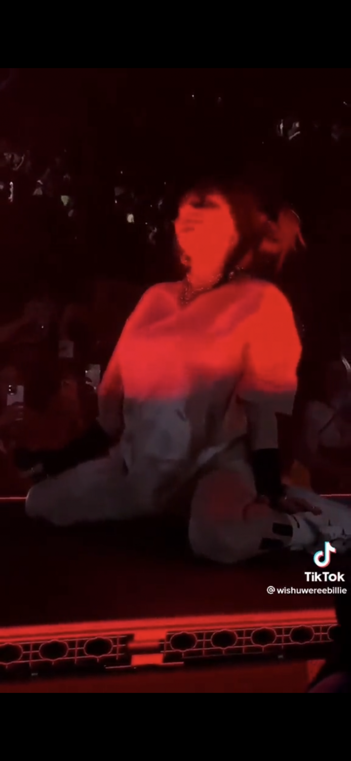 Billie eilish 40 #H1Y3uvNb