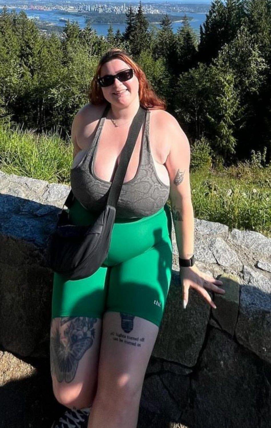 Huge Chav Tits #PyyUOyPY