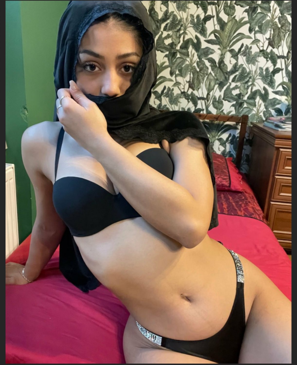 Stupid pair of slut sisters get exposed #daD5yLSF
